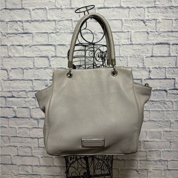 Marc by Marc Jacobs Too Hot to Handle Bentley Tote Cement Gray - Picture 3 of 16